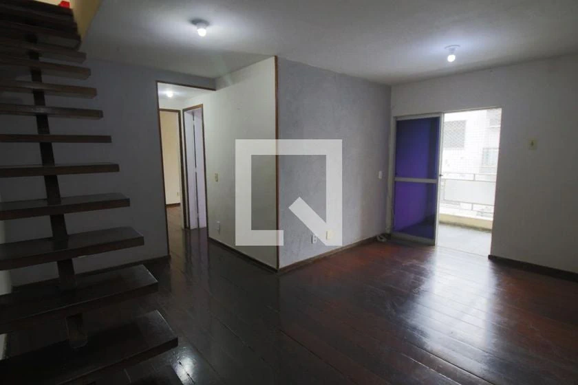 Деревянный пол или ламинат и 3 спальни: квартира 128 м² — photo 25