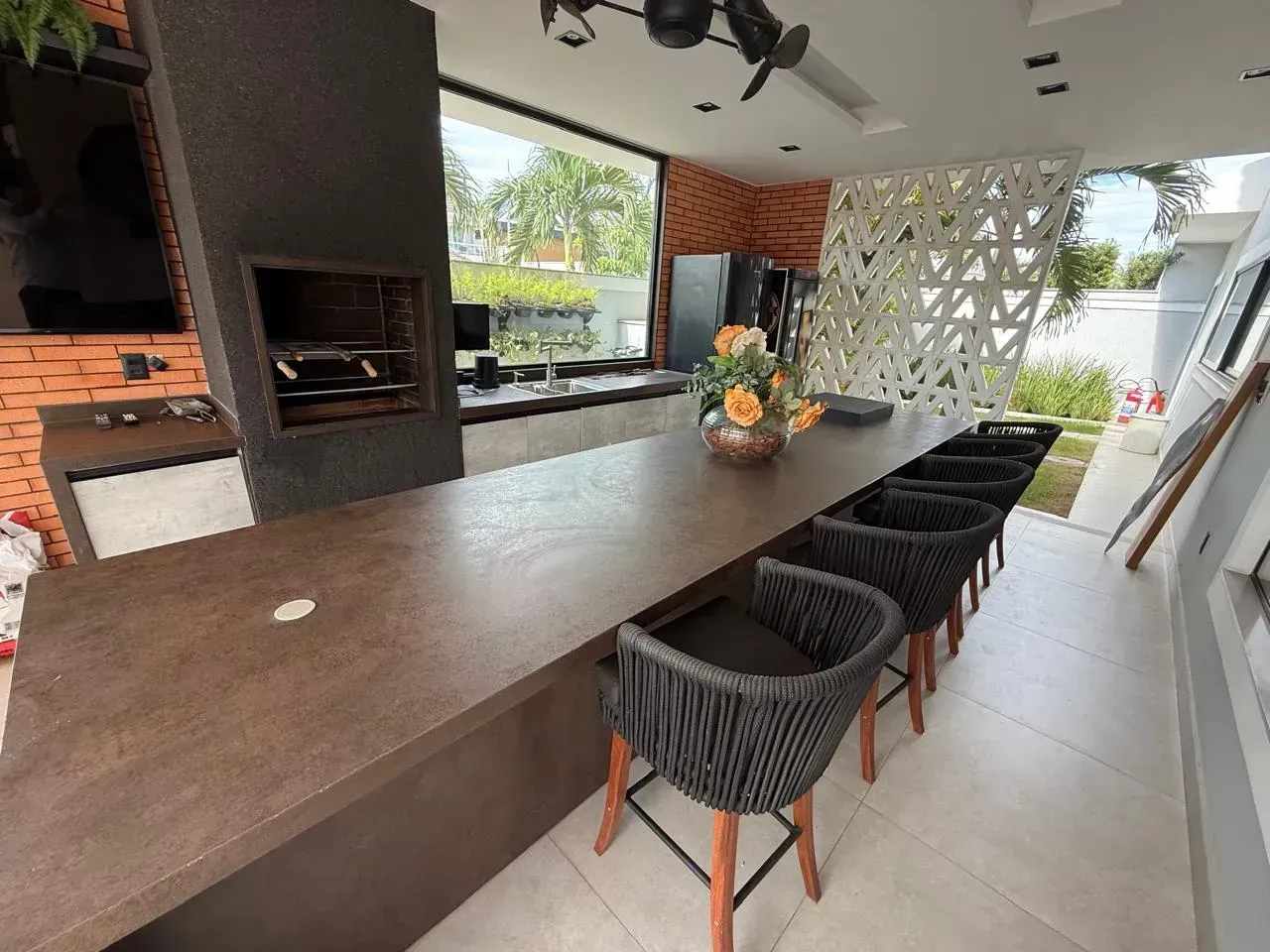 Furnished house with open-plan kitchen, 380 m² — photo 6
