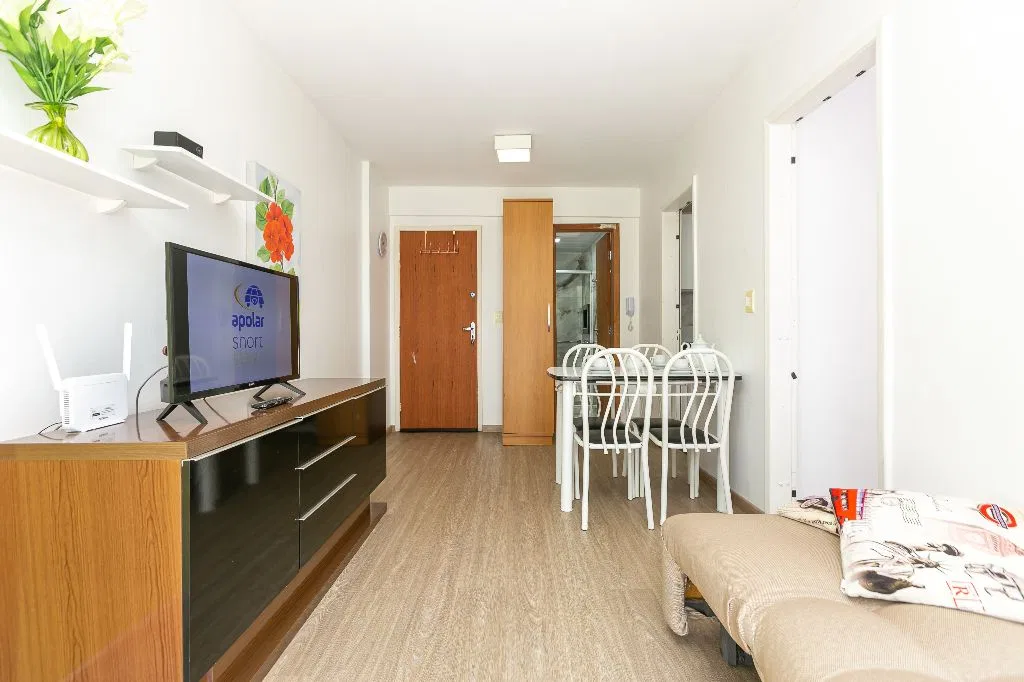 Apartamento de 1 quarto com máquina de lavar, Alto da Rua XV — photo 4