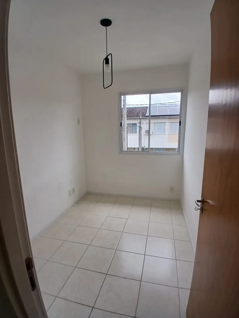 House with 3 bedrooms and 3 bathrooms, open kitchen — photo 7