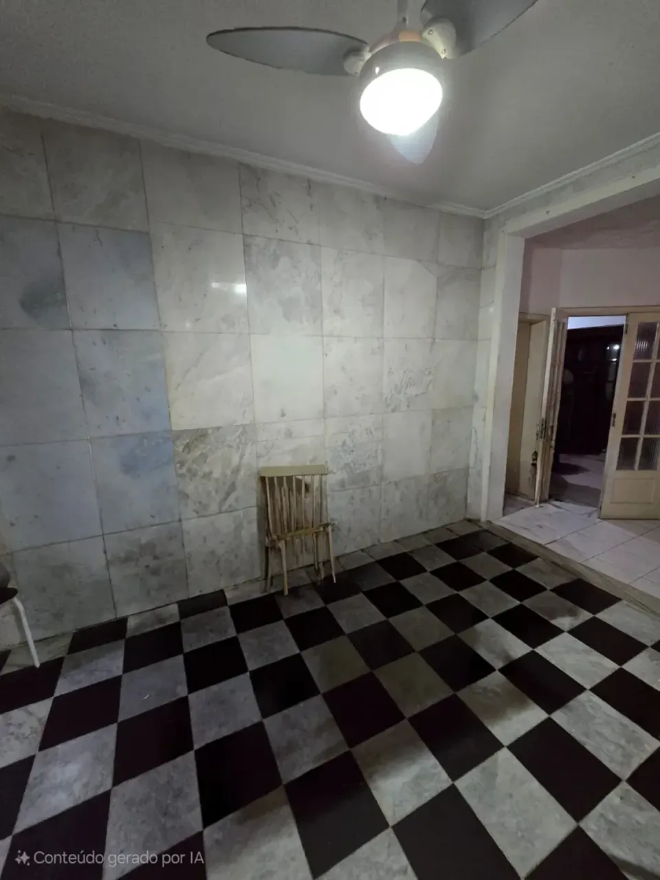 House, 650 m², with a grill on the balcony — photo 14