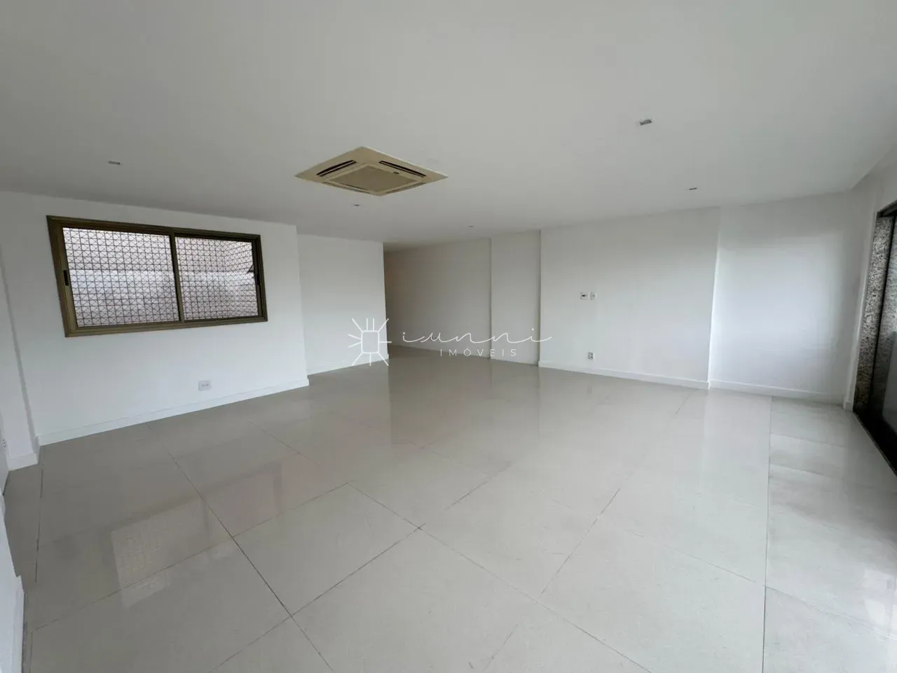 Apartamento com 4 quartos e 5 banheiros com terraço — photo 5