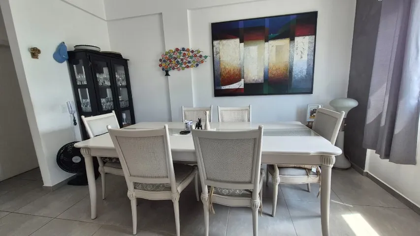 3-bedroom apartment in a building with a pool — photo 5