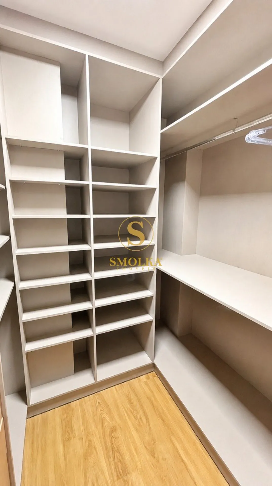 Дом с 4 спальнями-сьютами и открытой кухней — photo 82