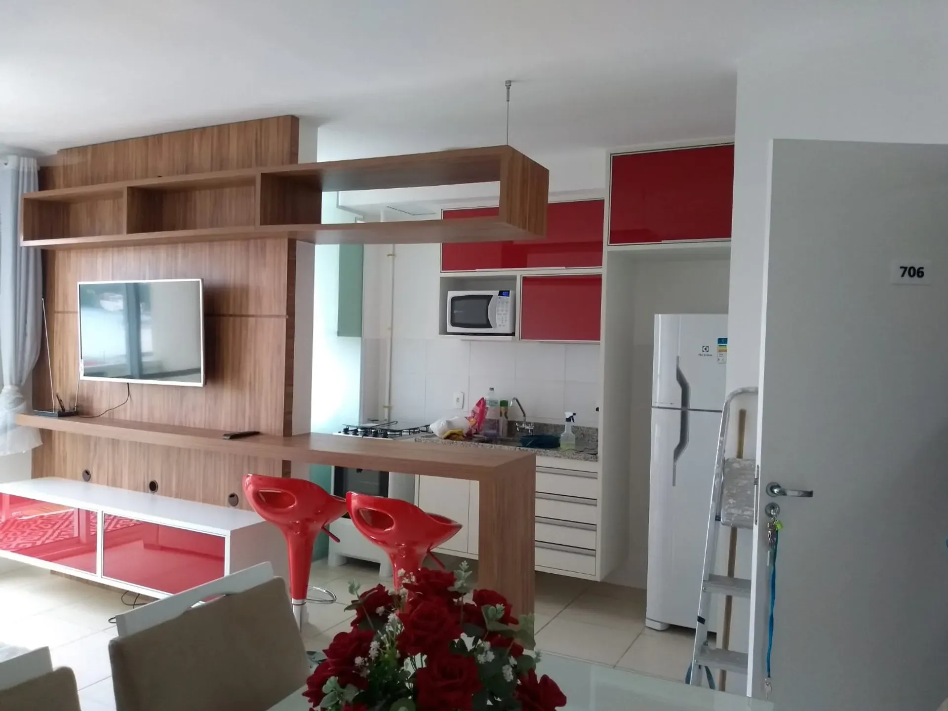 Furnished apartment, 64 m², with a mountain view — photo 2