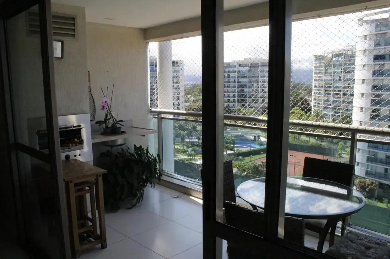 Furnished 4-bedroom apartment with 206 m² and 3 parking — photo 4
