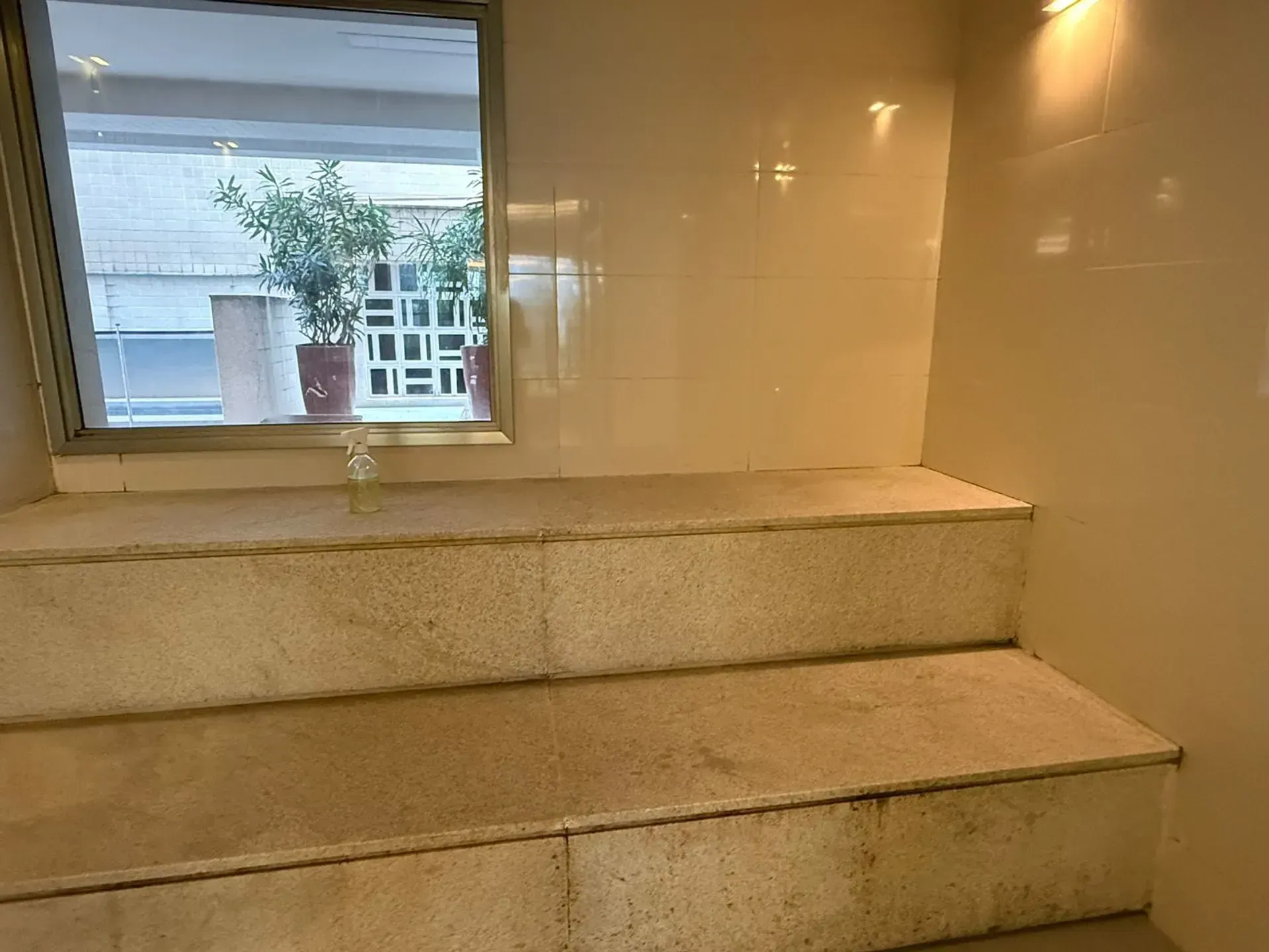 Apartment with balcony, 3 bedrooms and 2 parking spots — photo 42