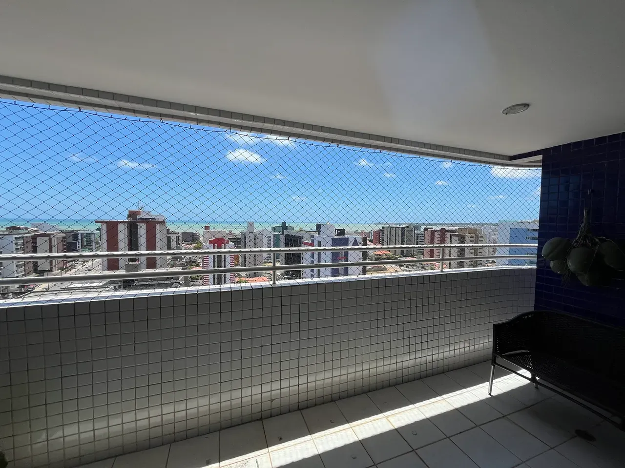 Вид на воду та 4 спальні: квартира 156 м² — photo 14