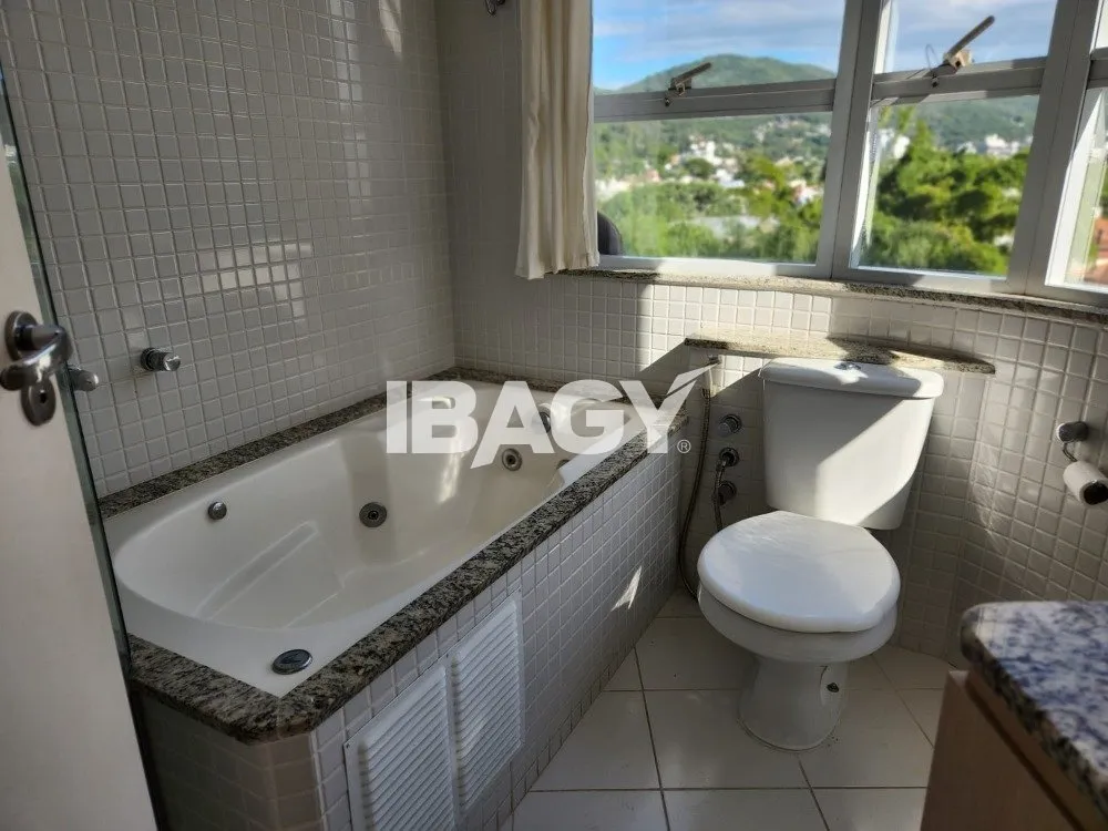 3-bedroom apartment with 1 en-suite and 2 parking spots 145 m² — photo 33