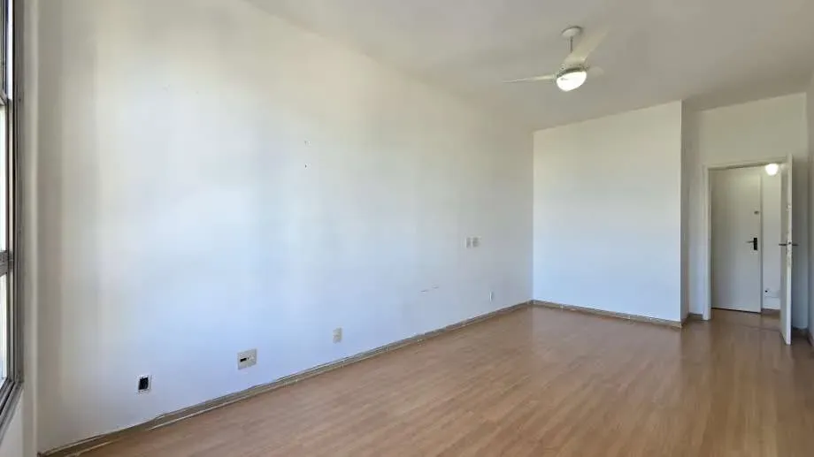 190 m² apartment with 4 bedrooms and 4 bathrooms — photo 16