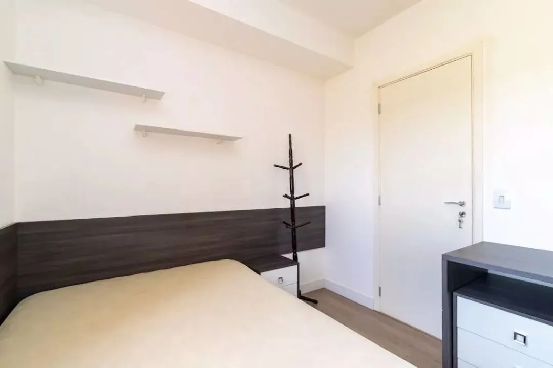 Apartamento de 2 dormitorios con balcón cerrado en vidrio — photo 8