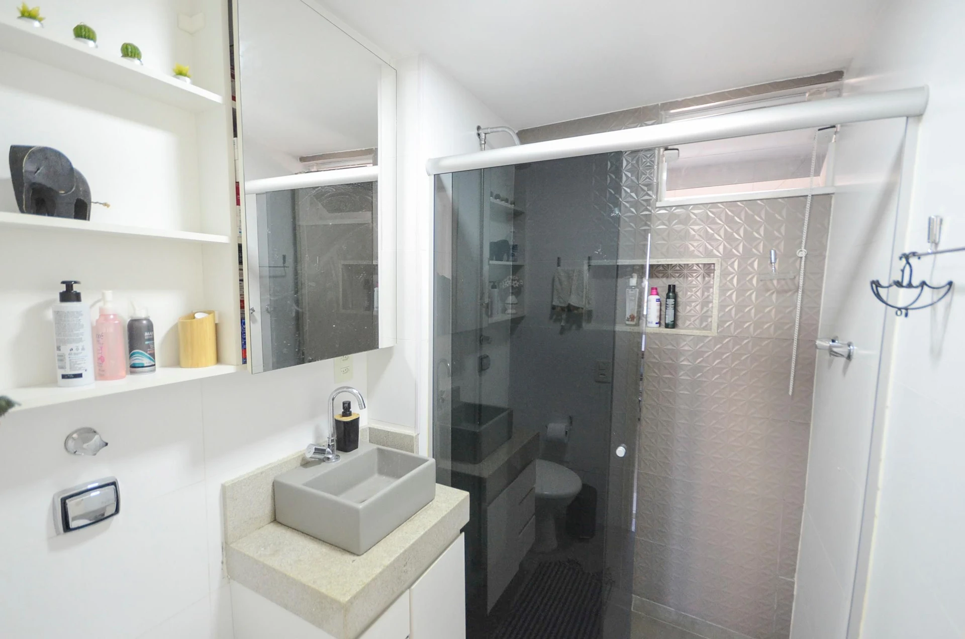 Apartamento mobiliado, 55 m², com janelas do piso ao teto — photo 23