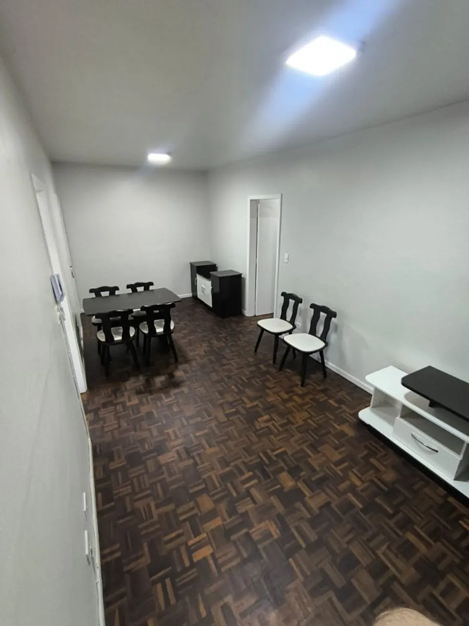 Furnished apartment, 64 m², with wood or laminate floors