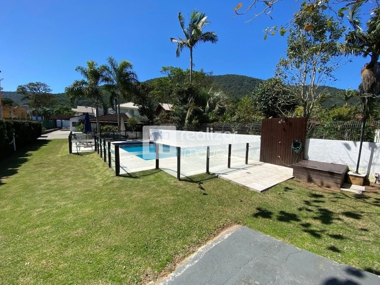 Condominium house with 3 en-suite bedrooms 701 m² — photo 17