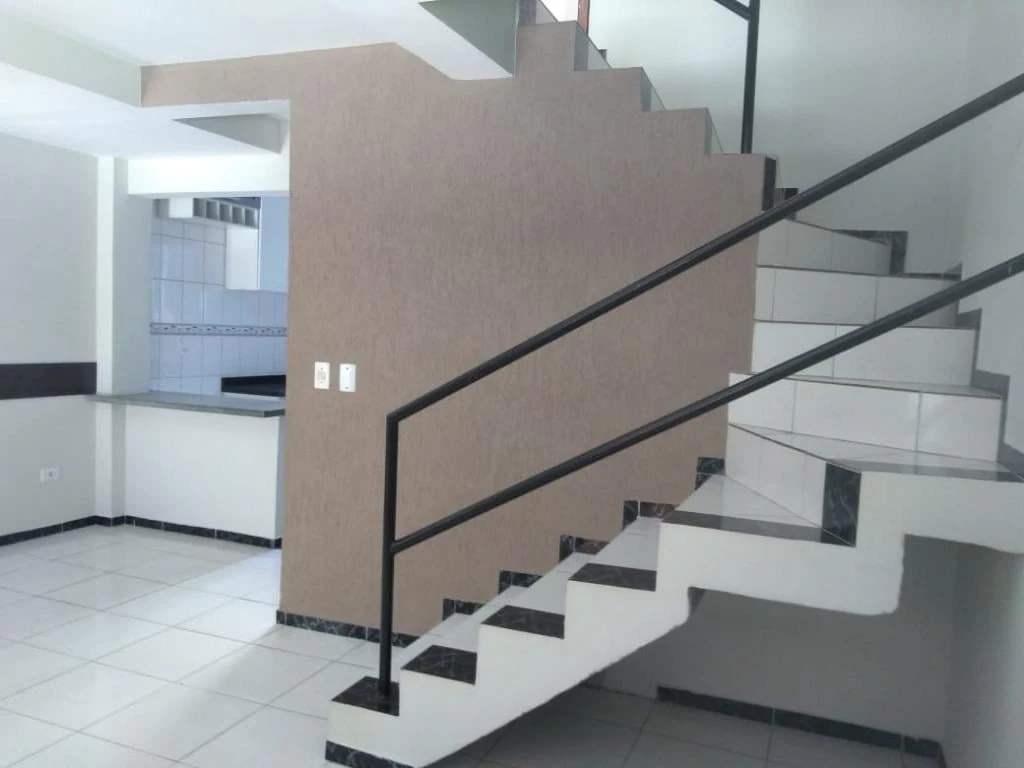 Sobrado com 3 dormitórios e jardim privativo — photo 4
