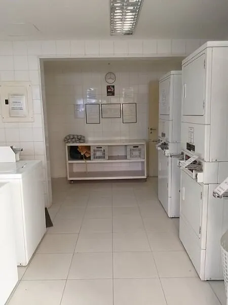 Apartamento mobiliado de 2 quartos com vaga e varanda — photo 8