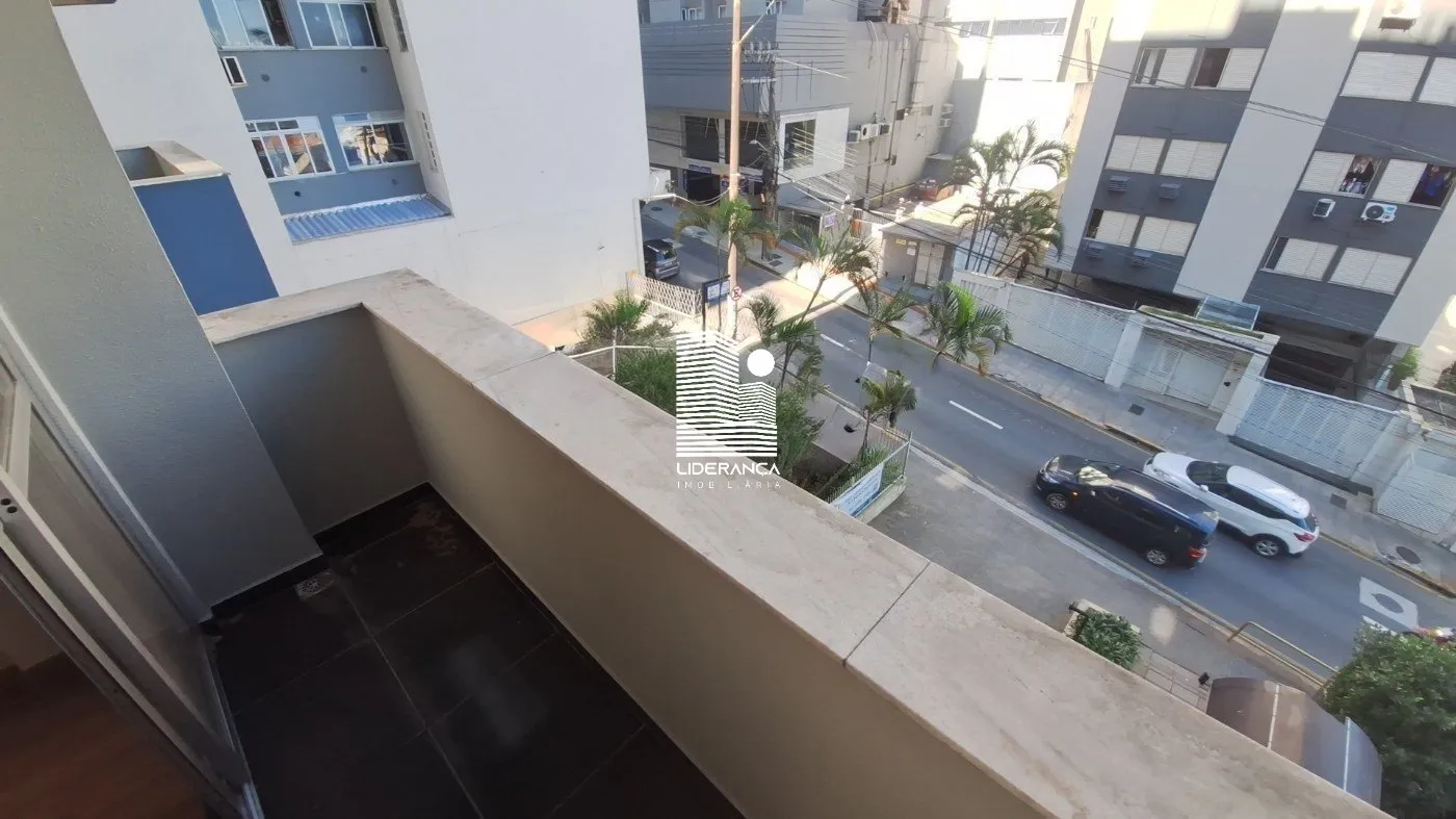 One-bedroom apartment with a washing machine — photo 8