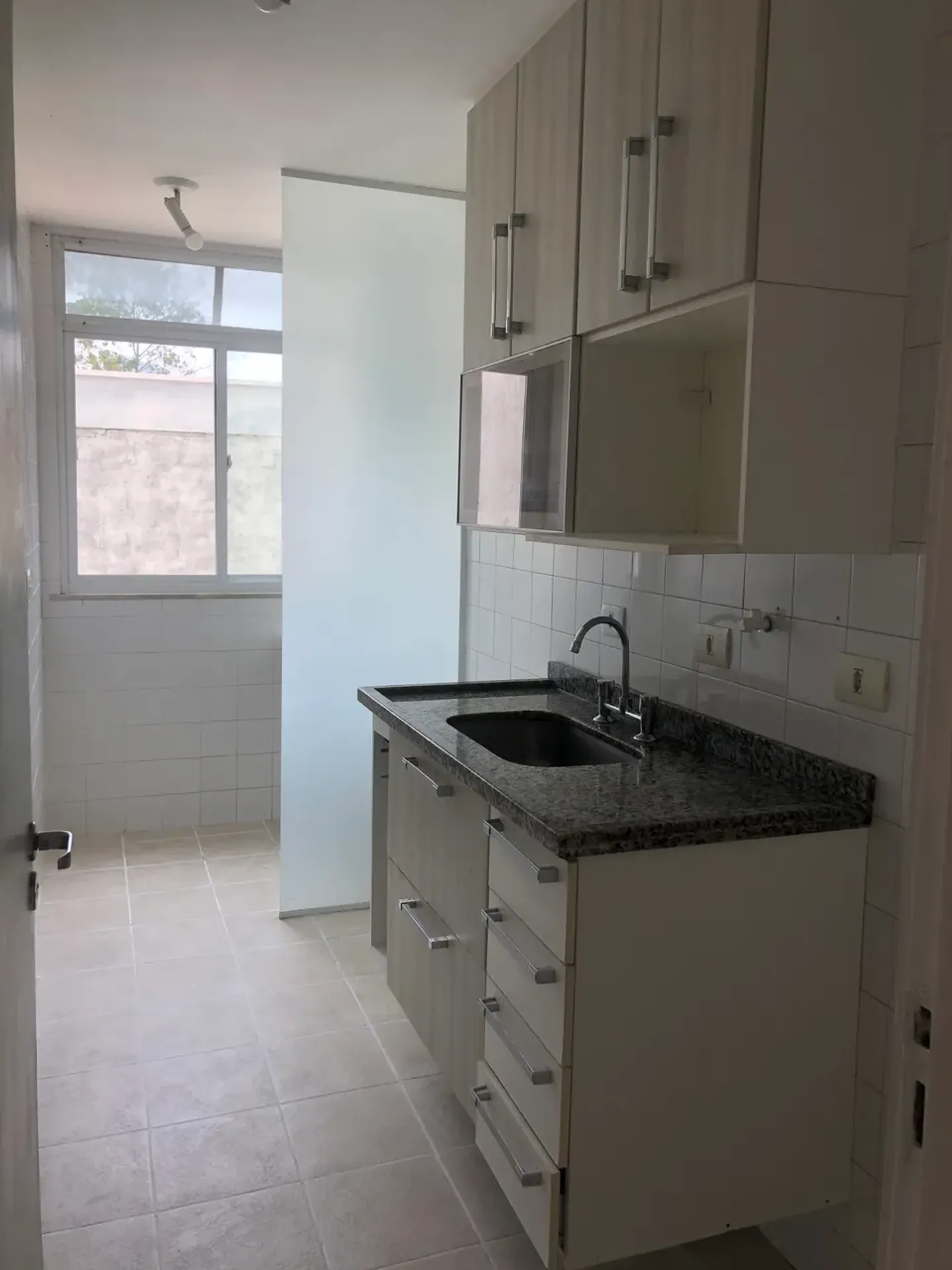 Mountain view in a 2-bedroom apartment, 73 m² — photo 2