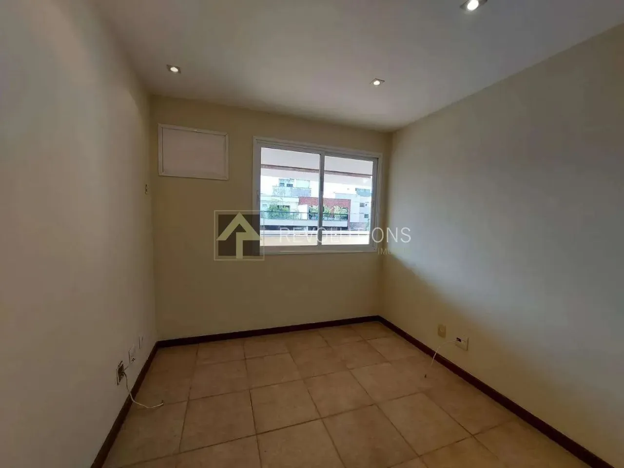 Apartamento com ar-condicionado, varanda e 3 banheiros — photo 10