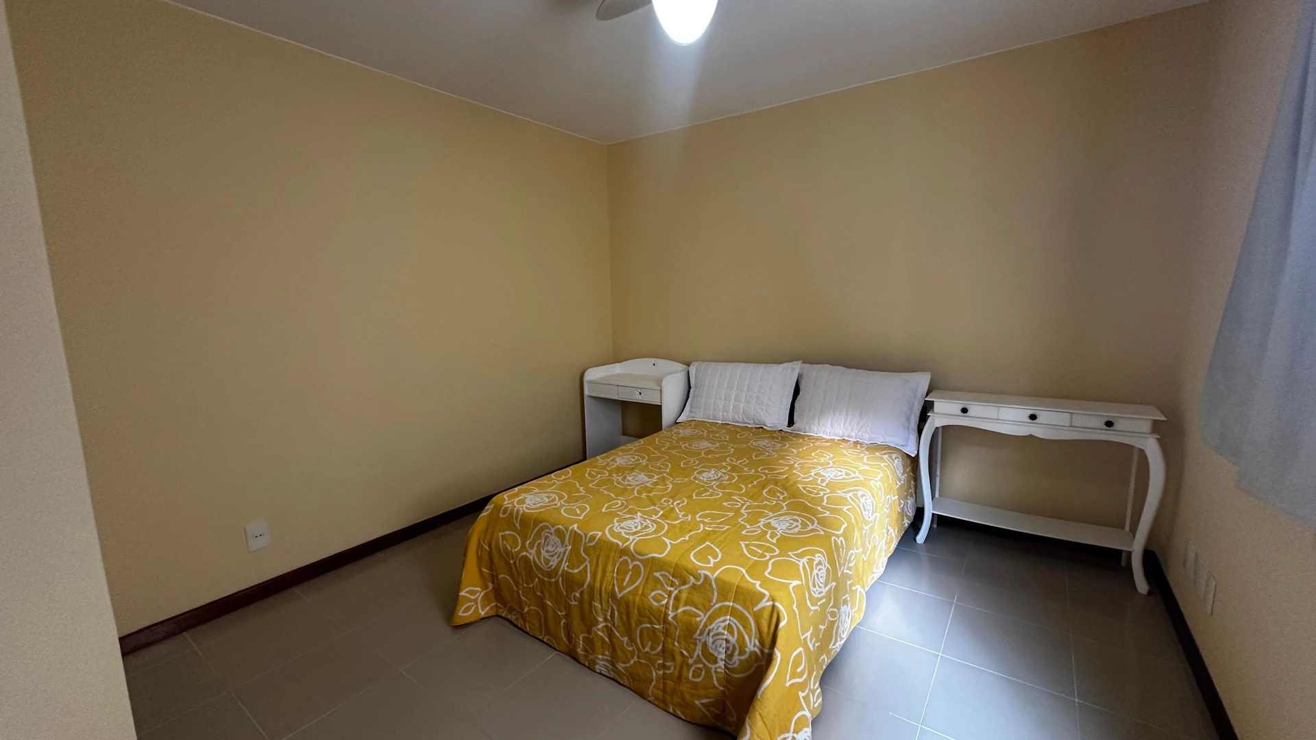 Furnished apartment with 2 bedrooms and a balcony — photo 28