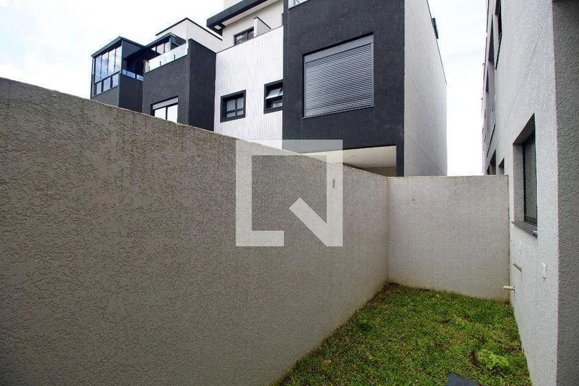 4-bedroom house, 1 with its own bathroom, 140 m², Curitiba — photo 2