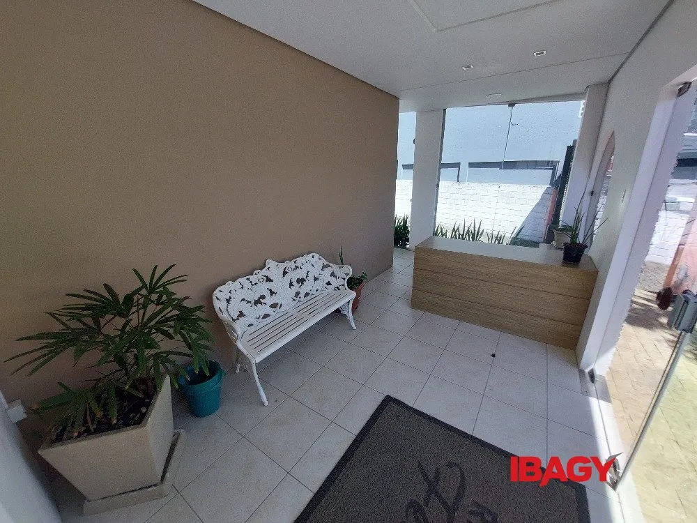 Apartamento amueblado con 2 dormitorios y cocina a gas — photo 16
