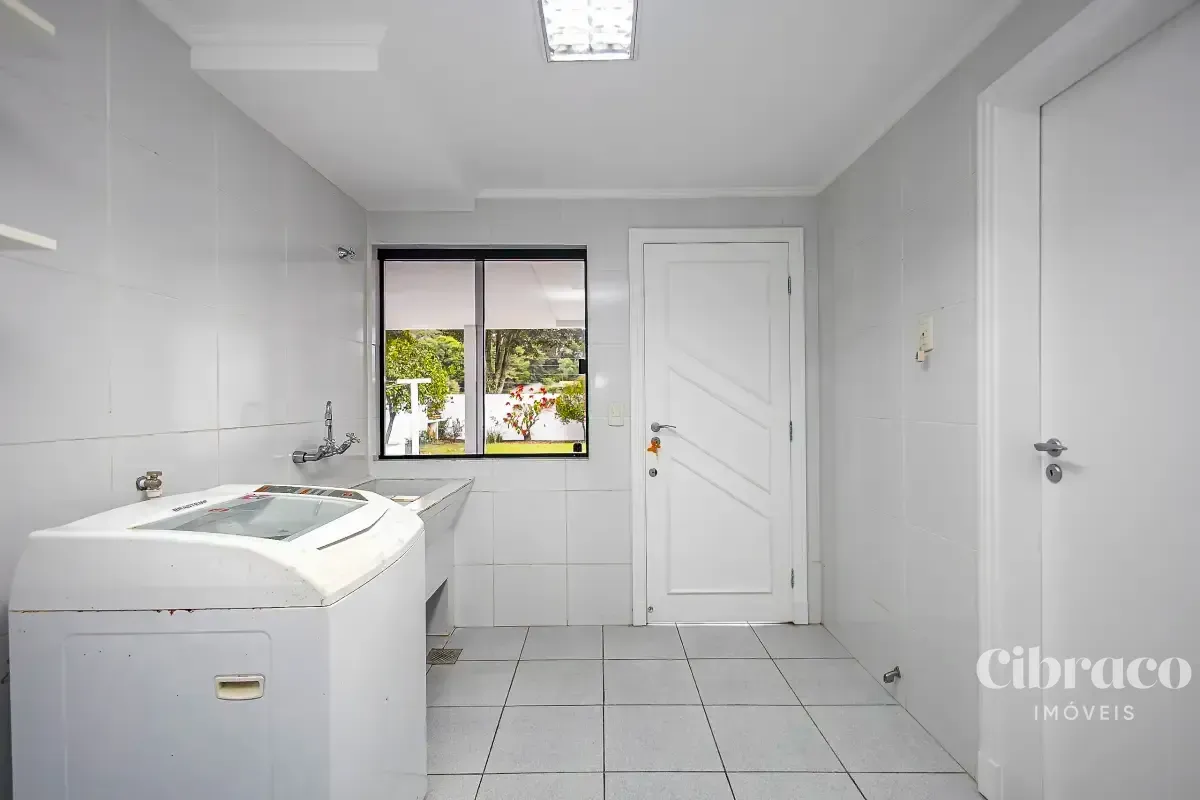 Unfurnished gated condo house with 3 bedrooms and 220 m² — photo 30