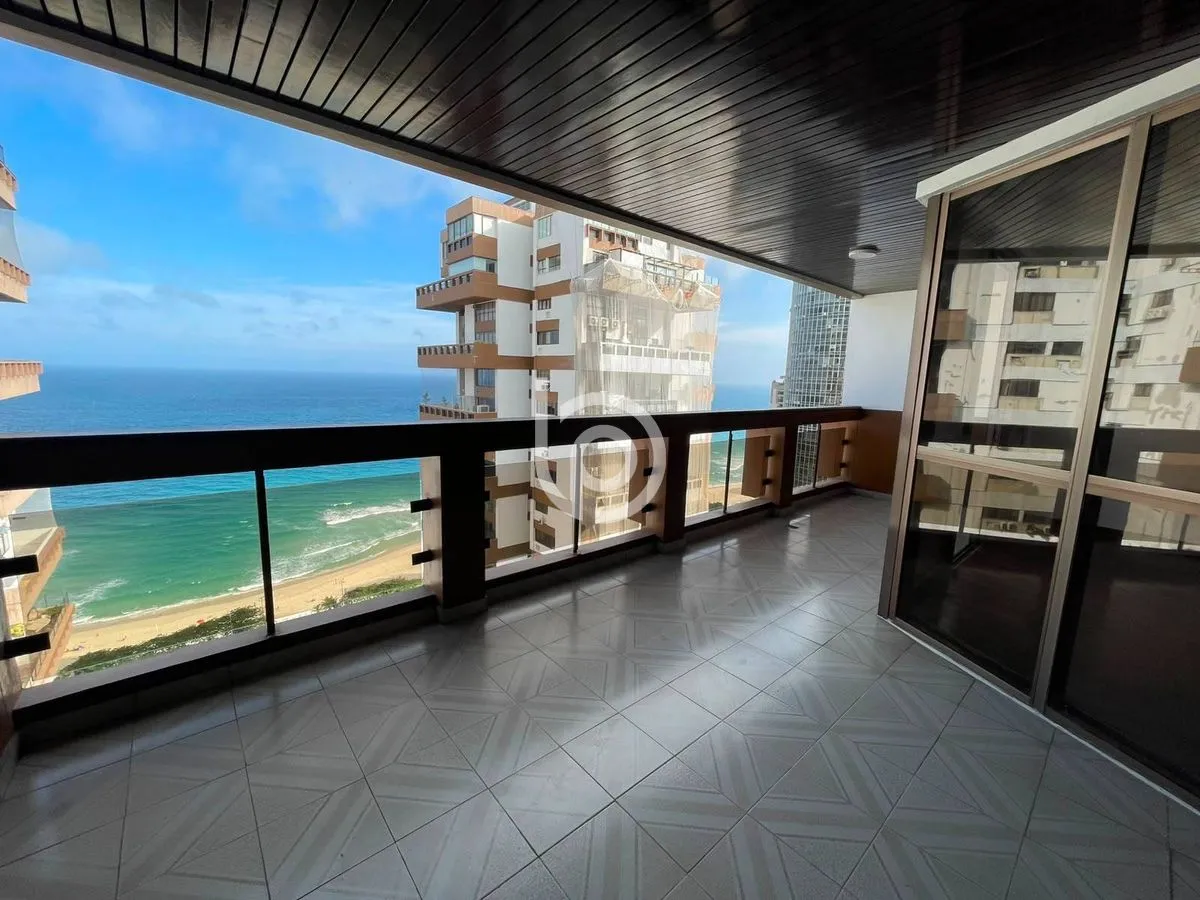 Rental apartment with 4 bedrooms and 4 bathrooms — photo 34