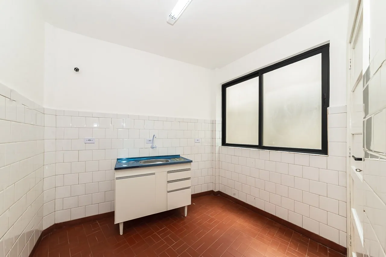 65 m² apartment with 2 bedrooms and separate kitchen — photo 2