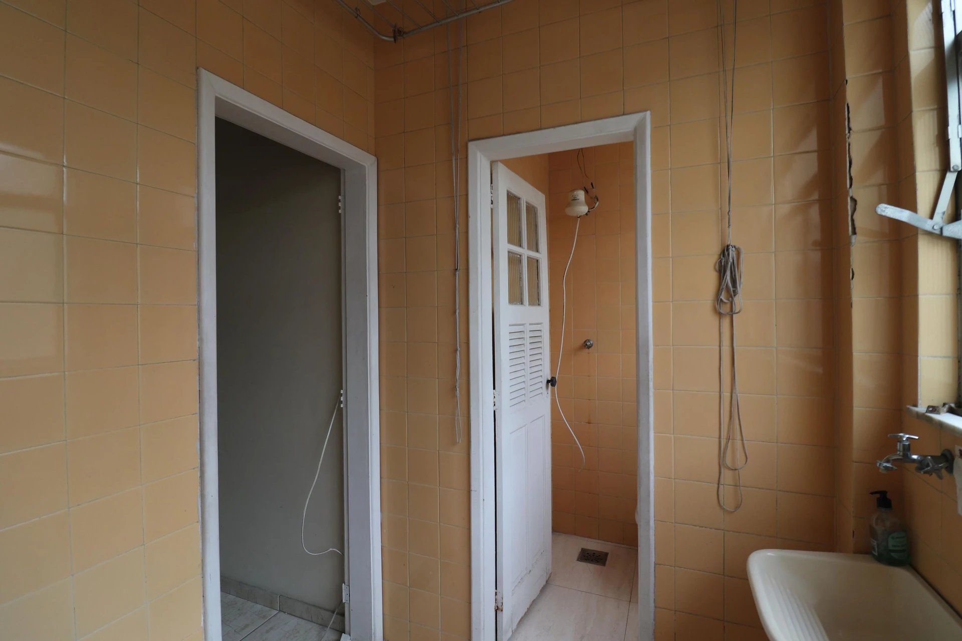 Washing machine in a 2-bedroom apartment, 70 m² — photo 25