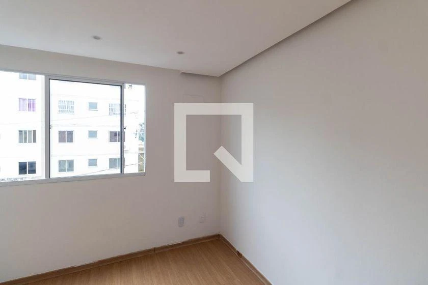 2-bedroom apartment in a building with a gym — photo 6