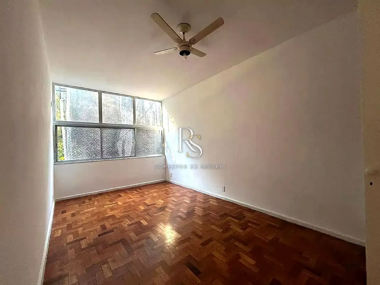 Apartment on the 1st floor with floor-to-ceiling windows — photo 19