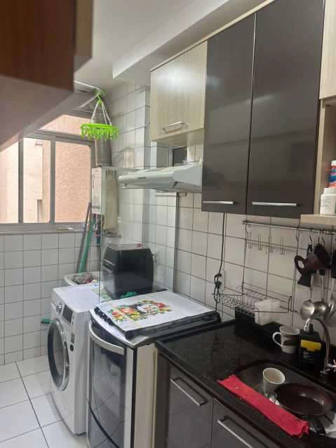 Furnished apartment with 3 bedrooms and 1 bathroom — photo 26
