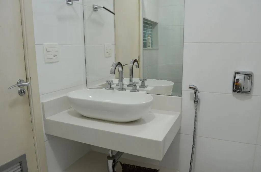 90 m² apartment with 2 bedrooms and a balcony — photo 13