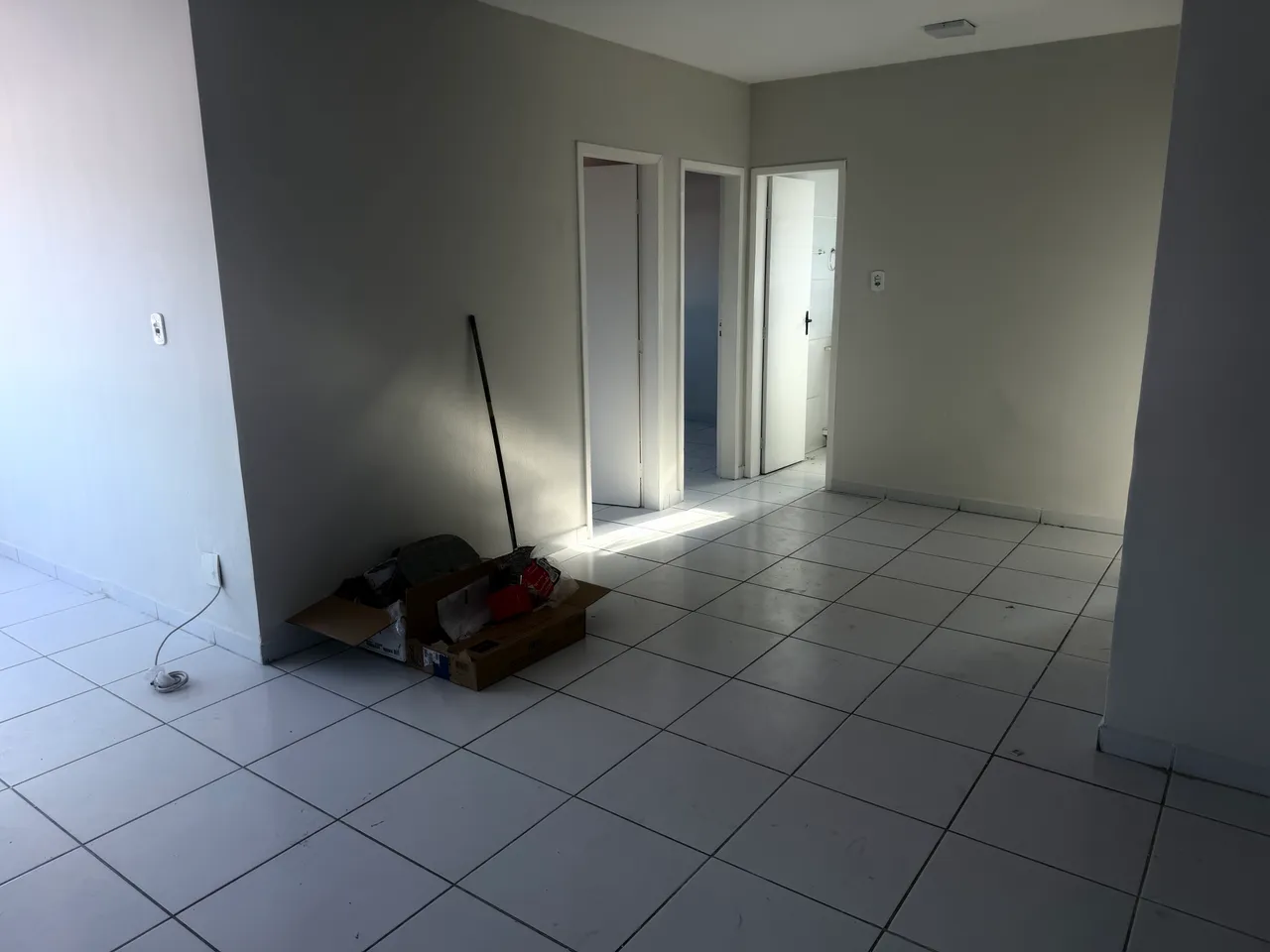 3-bedroom apartment with 2 bathrooms and parking