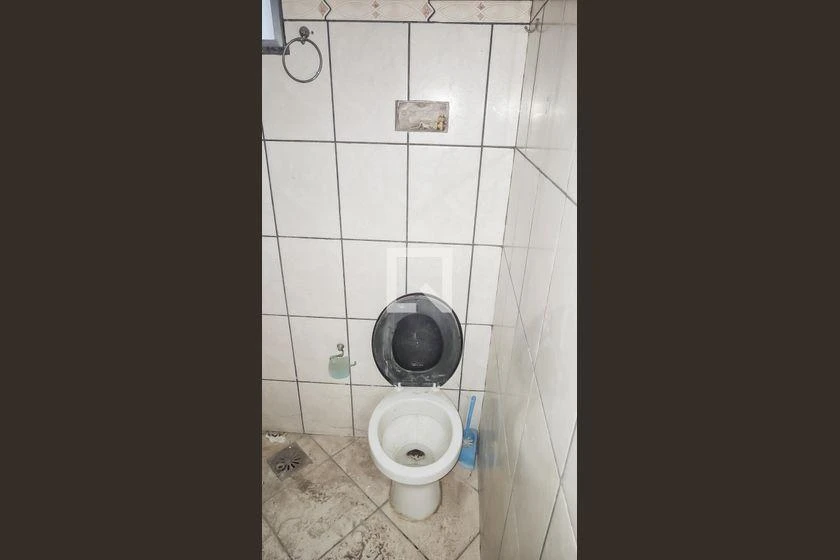 Rental house with 2 bedrooms and 2 bathrooms — photo 32
