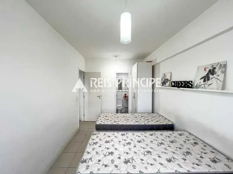 Furnished 2-bedroom apartment with 2 bathrooms — photo 18