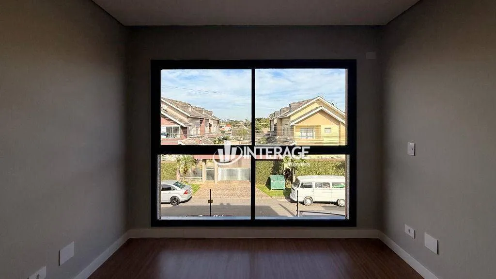 Townhouse with 3 bedrooms, en-suite and private garden — photo 17