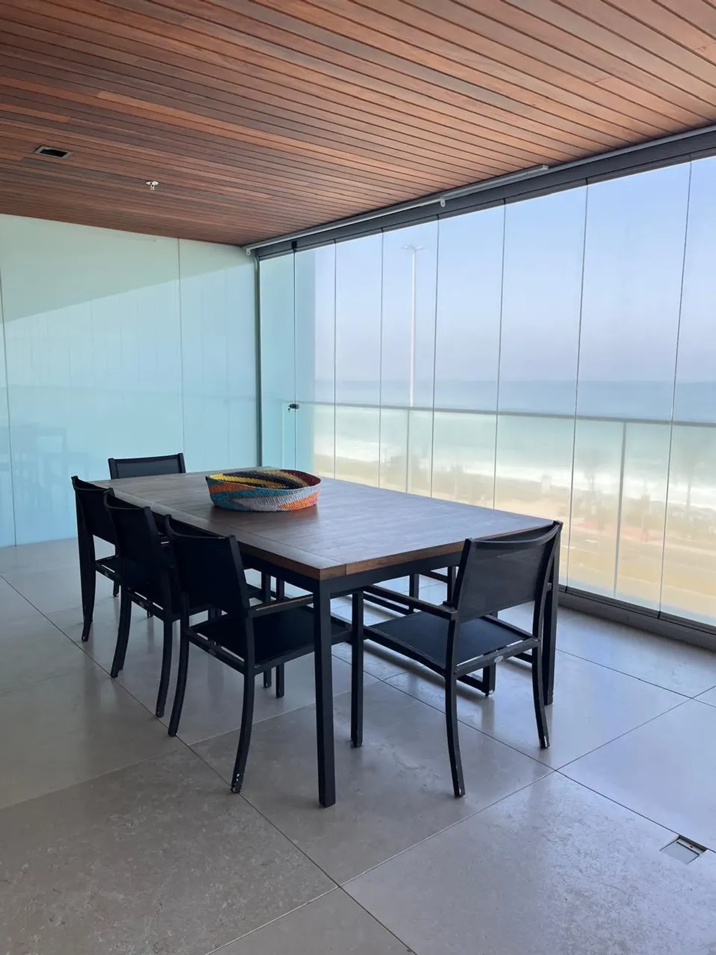 Apartment on the 3rd floor with a water view — photo 8