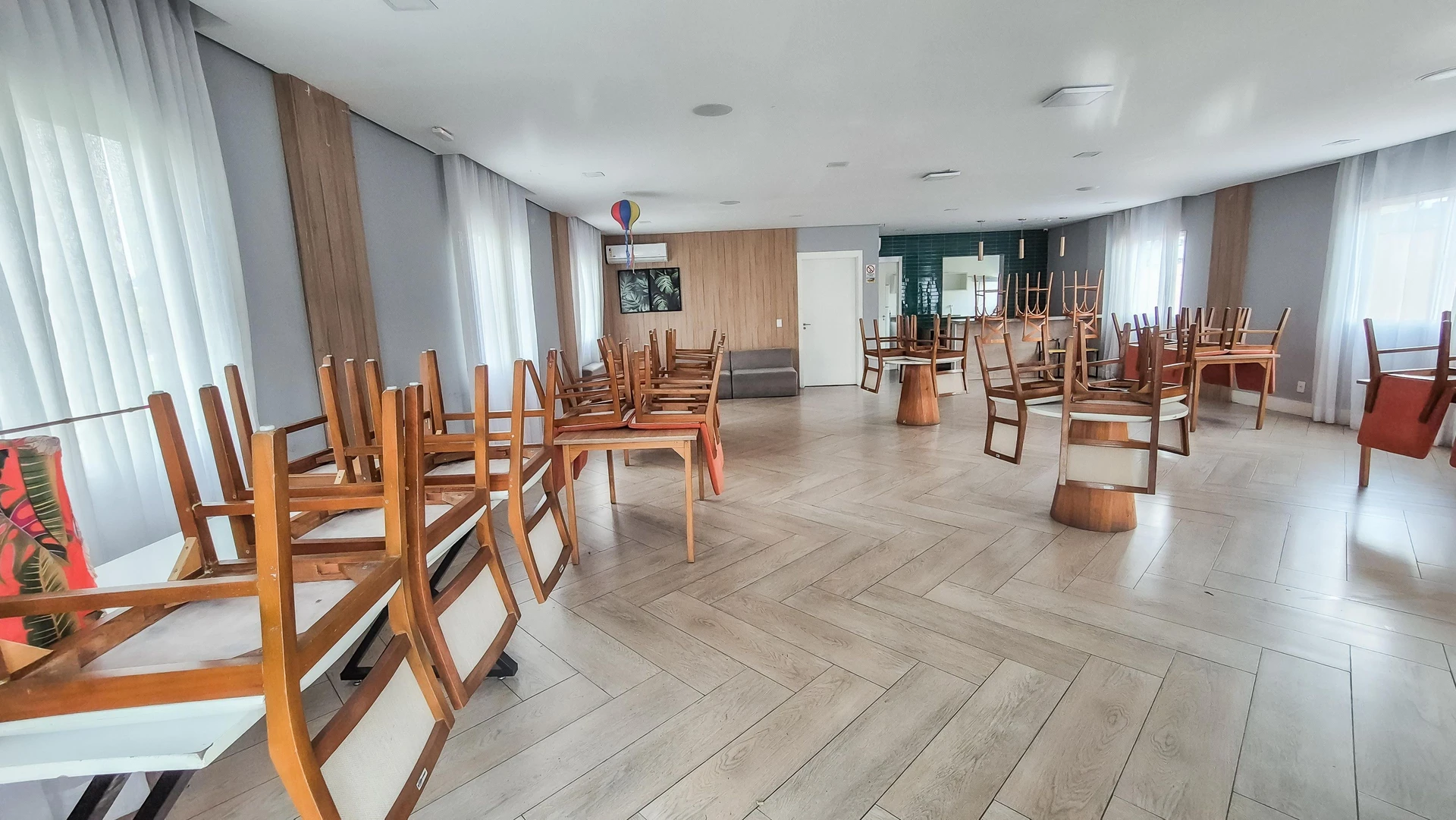 Apartamento com 2 quartos e varanda — photo 61