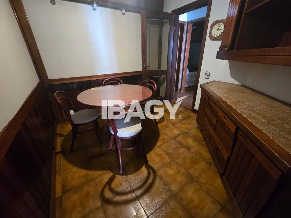 Furnished 512 m² apartment with a enclosed balcony — photo 2