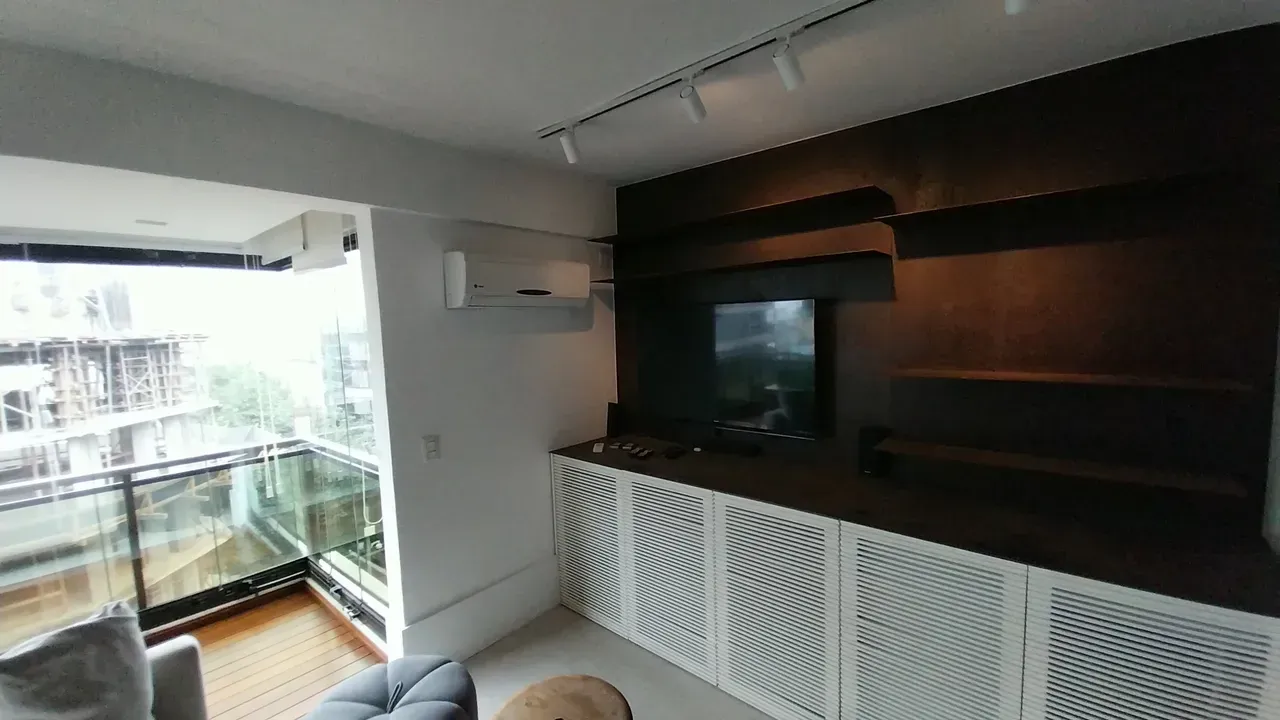 Furnished 1-bedroom apartment with 2 bathrooms — photo 18