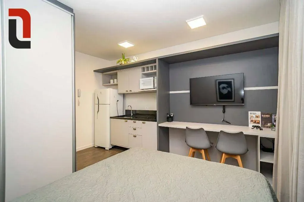 31 m² studio with an equipped kitchenette — photo 2