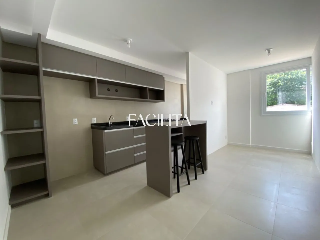 1-bedroom apartment with an open-plan gas kitchen