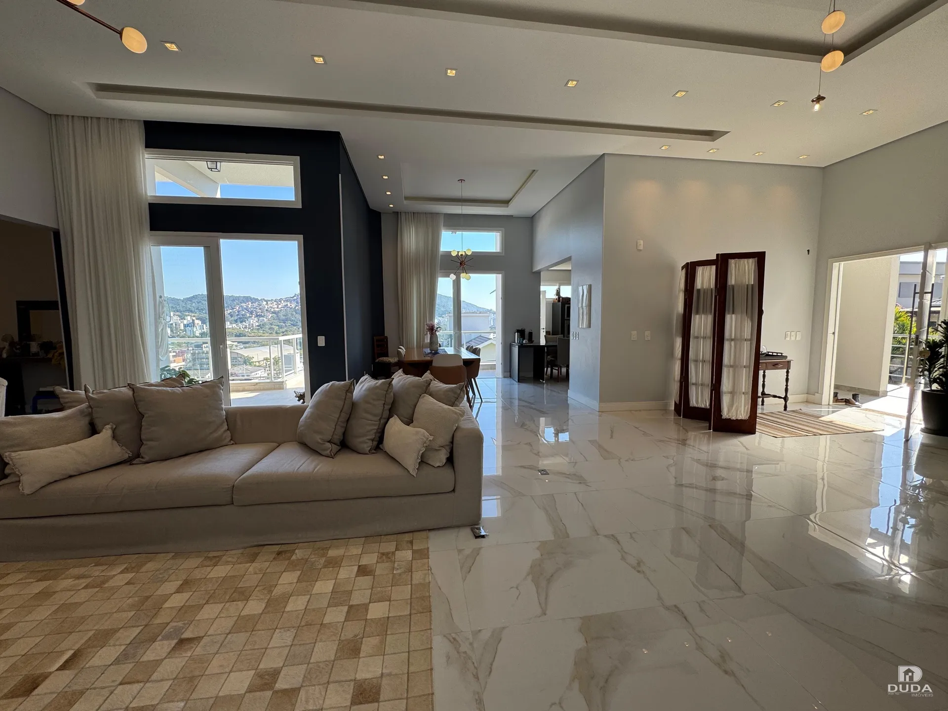 Меблированный дом с 5 спальнями и 543 м² — photo 46