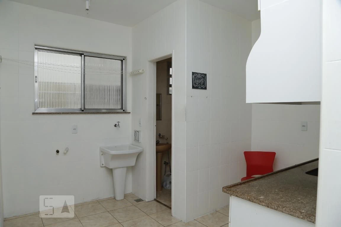 Apartment, 72 m², with wood or laminate floors — photo 2