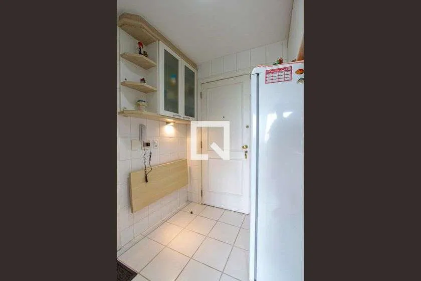 Furnished 85 m² apartment with 2 bedrooms and 2 bathrooms — photo 9