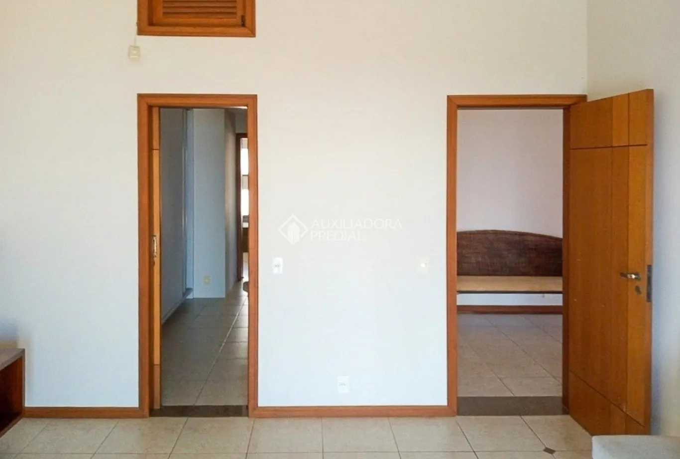 House with 3 bedrooms and 2 baths, on floor 2 — photo 35