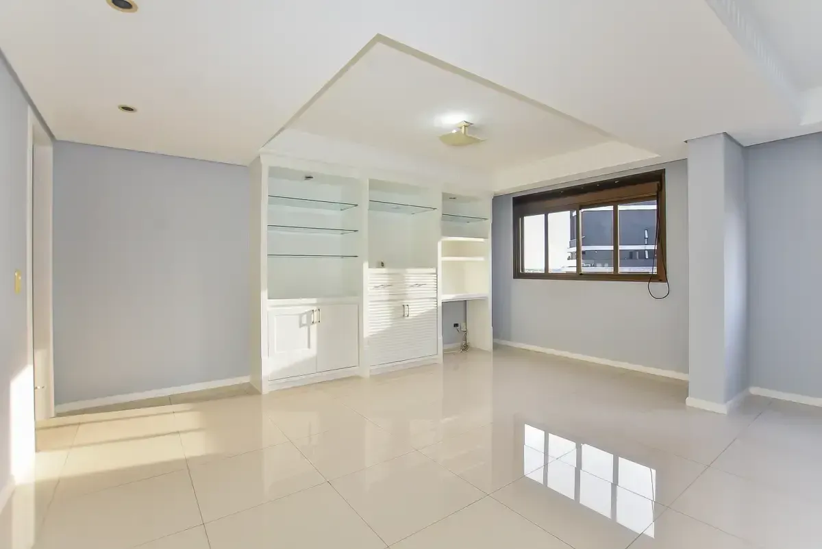 2-bedroom apartment with a home office — photo 14