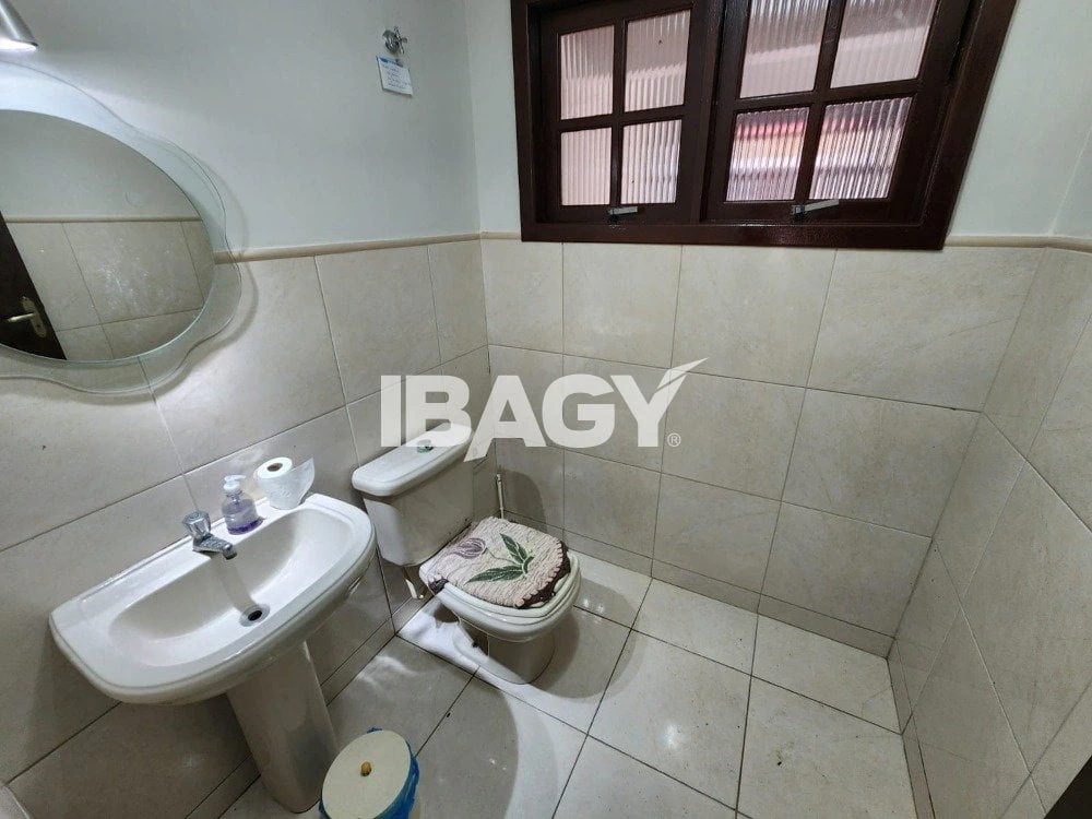 4-suite house with private BBQ space — photo 7
